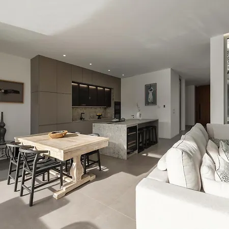 Willa Lagoon 56 Deluxe *